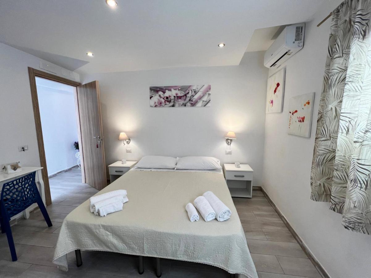 Camere Dieci Maggio Ponza Exterior photo