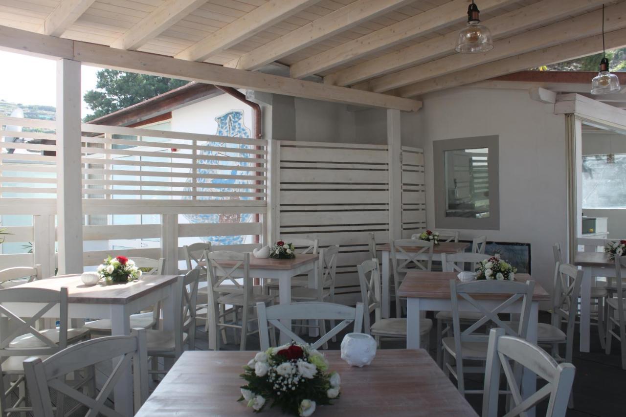 Camere Dieci Maggio Ponza Exterior photo